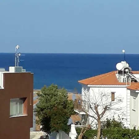 Thalassia Πρωταράς